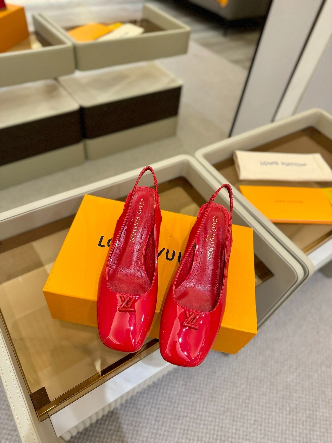 COCO-- 8V 1AGTYO Calfskin goatskin Heel height：5.5CM item:E-X158D4132